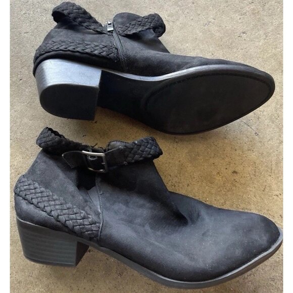 torrid Black 11605251 Faux Suede Ankle Boots Heel Life Stride Women’s Sz 11 - Picture 2 of 16